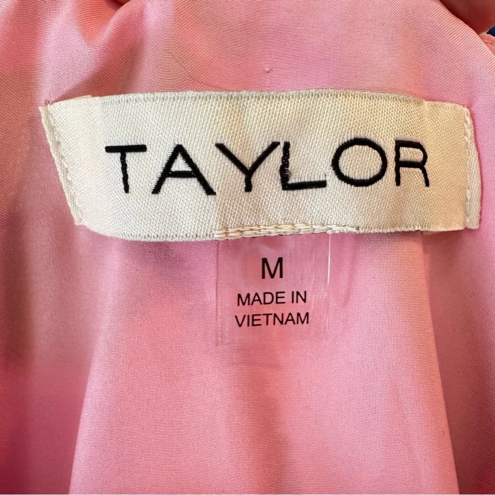 Taylor beautiful pink